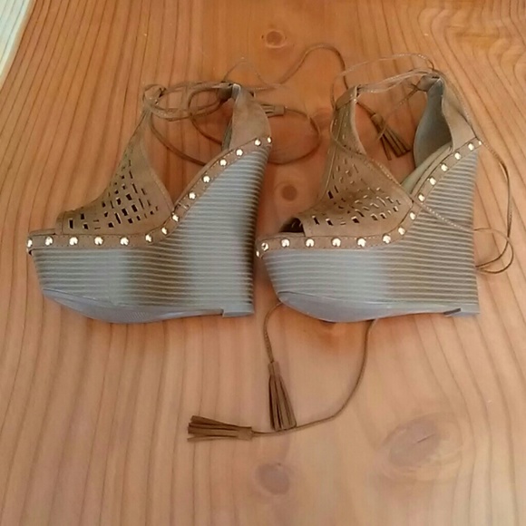 70's Throwback - Picture 8 of 8